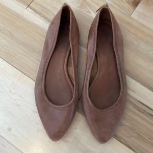 Frye pointed toe flags size 9